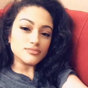 Meet your Posher, Jacquelin